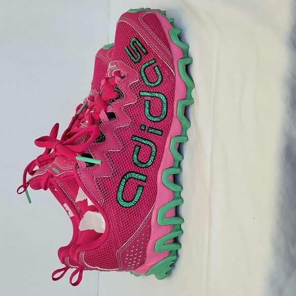 Adidas vigor TR 3 trail running sneaker shoe in pink and mint green. Size 5 - Picture 3 of 16